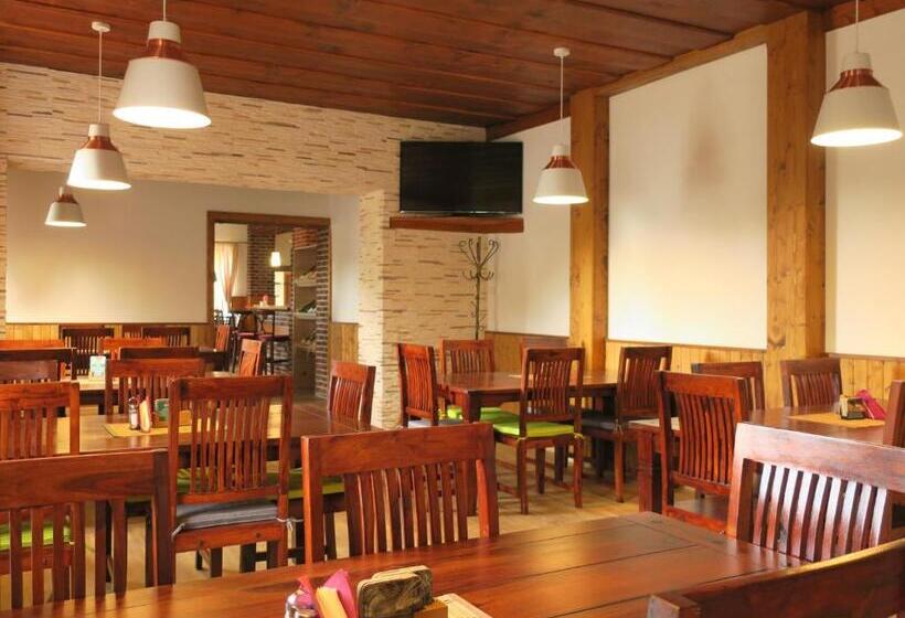 ペンション Penzion U Jirsáka