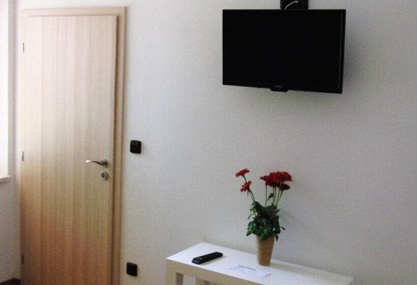 بنسيون Penzion Ubytování Květinová