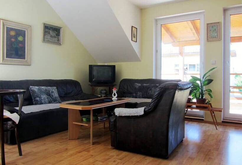 بنسيون Penzion Ubytování Květinová