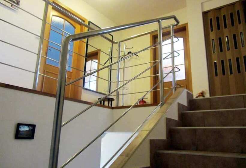 بنسيون Penzion Ubytování Květinová