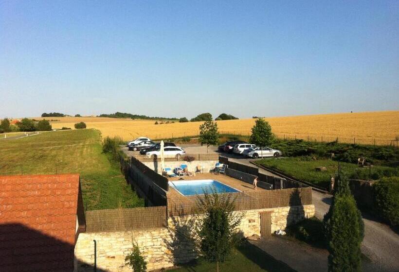 Пансион Penzion V Polích