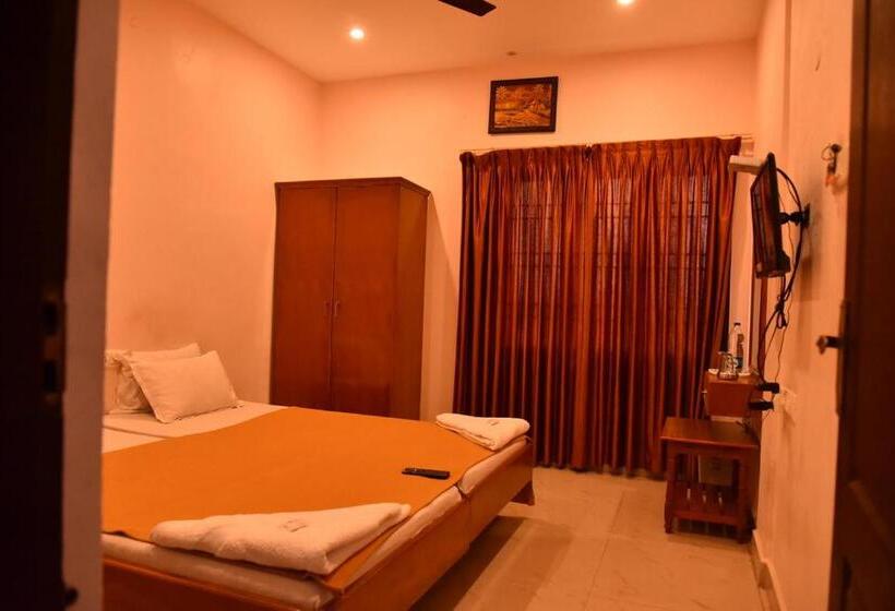 펜션 R M Guest House