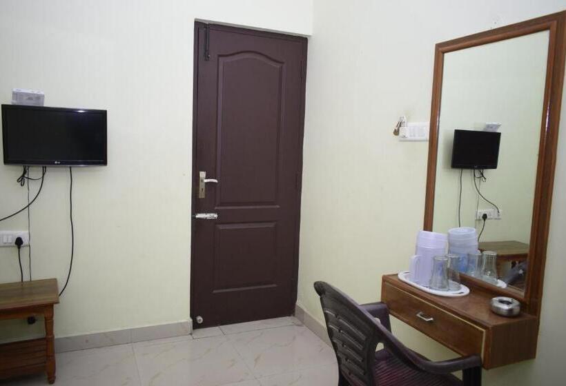 펜션 R M Guest House