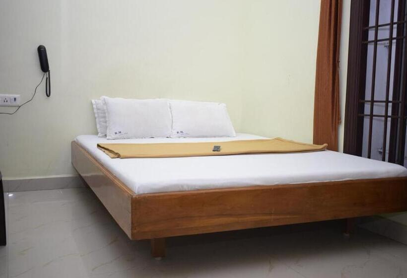 펜션 R M Guest House