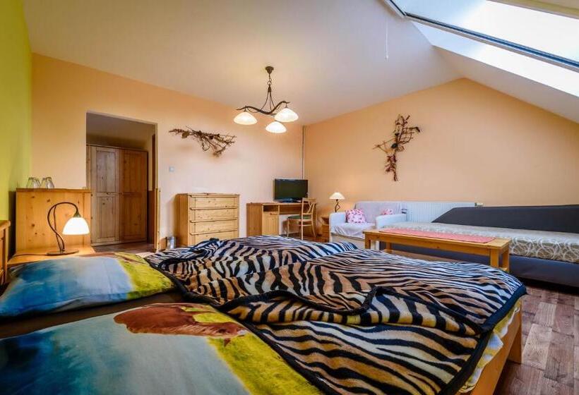 펜션 Rezort U Bobiho