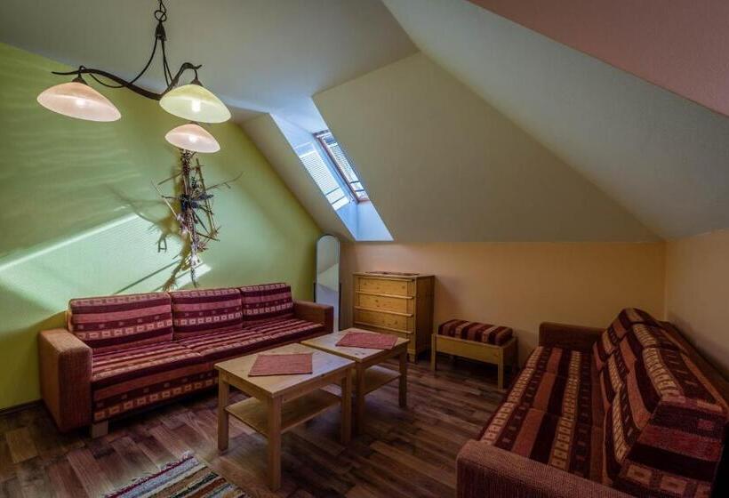 펜션 Rezort U Bobiho