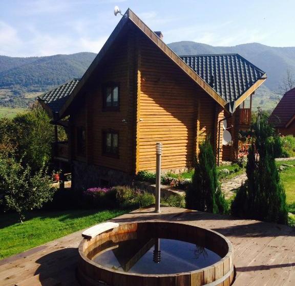 ペンション Sadyba Ertash