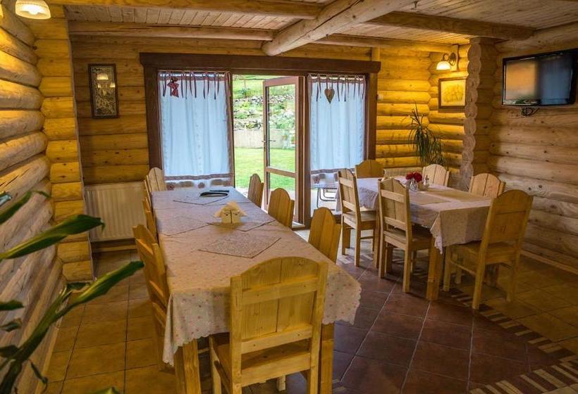 ペンション Sadyba Ertash