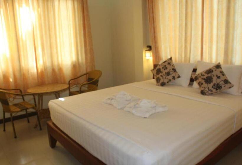 膳宿费 Sengahloune Villa