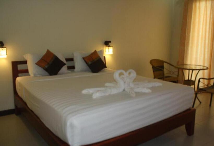 膳宿费 Sengahloune Villa