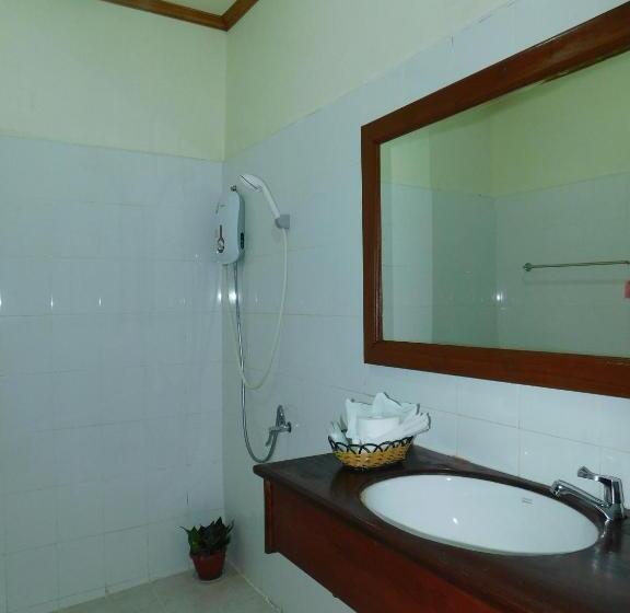 膳宿费 Sengahloune Villa