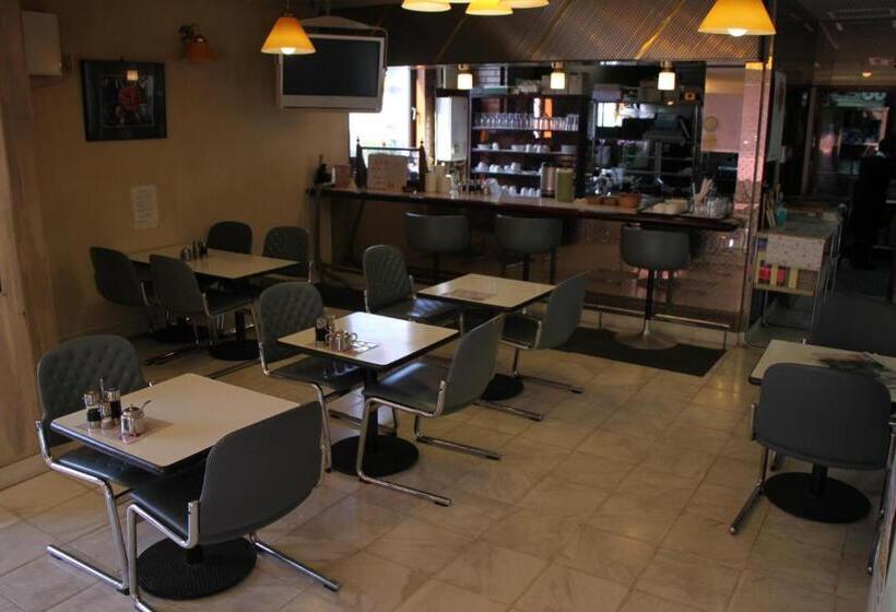 פנסיון Shingu Central