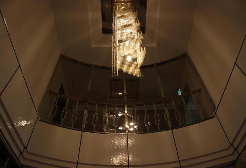 פנסיון Shingu Central