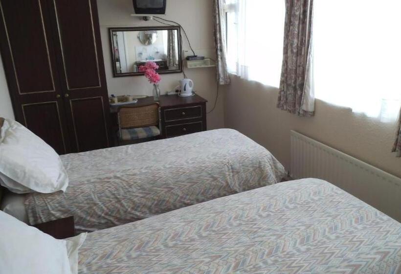 بنسيون Thalatta Guest House