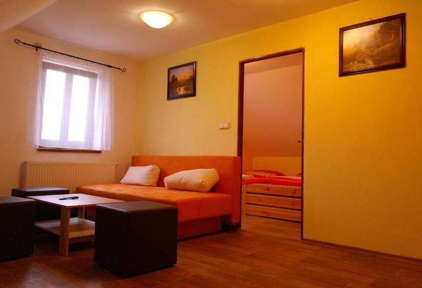 膳宿费 Ubytování Macků