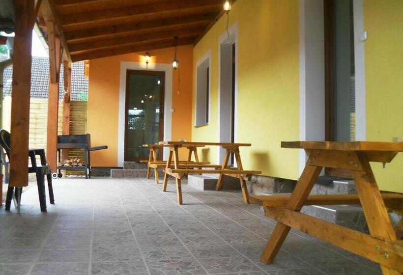 펜션 Ubytování Macků