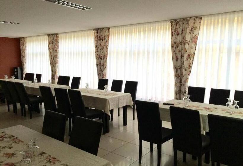 Pensiunea Valea Frumoasei