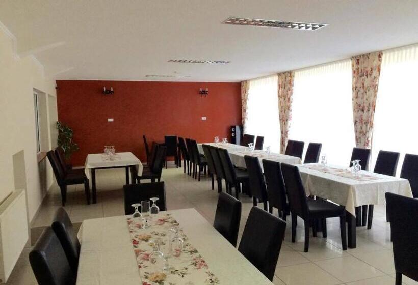 Pensiunea Valea Frumoasei