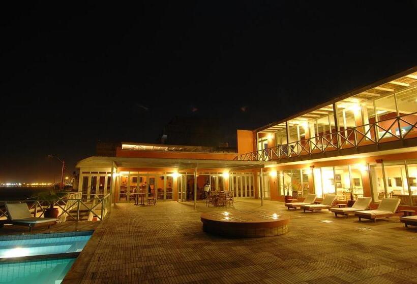 استراحتگاه Chicama Boutique Hotel & Spa