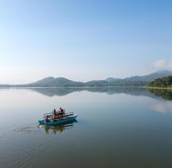 リゾートホテル Mapakada Village   Mahiyanganaya