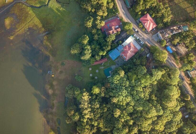 リゾートホテル Mapakada Village   Mahiyanganaya