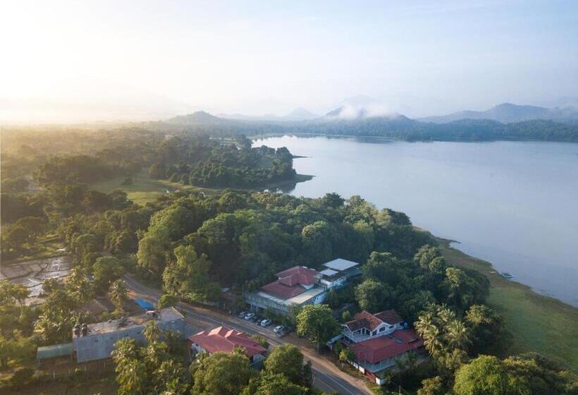 リゾートホテル Mapakada Village   Mahiyanganaya