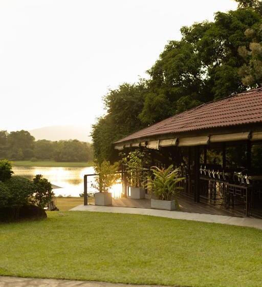 リゾートホテル Mapakada Village   Mahiyanganaya