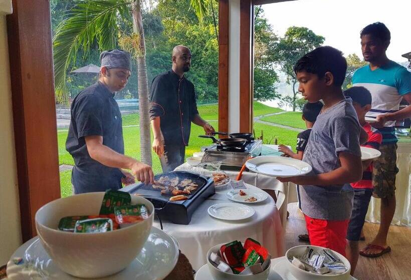 リゾートホテル Mapakada Village   Mahiyanganaya