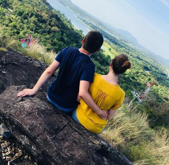 リゾートホテル Mapakada Village   Mahiyanganaya