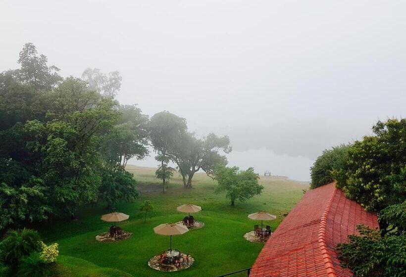 リゾートホテル Mapakada Village   Mahiyanganaya