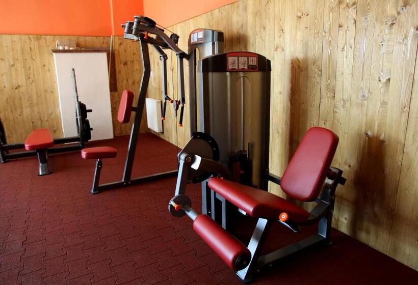 منتجع Mlyn Penzion & Wellness