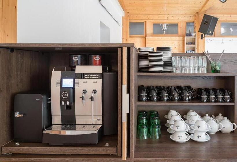 אתר נופש Og's Golf Lodge