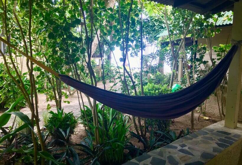 منتجع Seetanu Bungalows