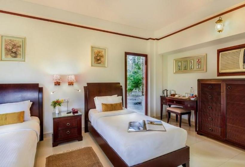 Курорт The Riverwood Forest Retreat Dooars   Fully Vaccinated Staff