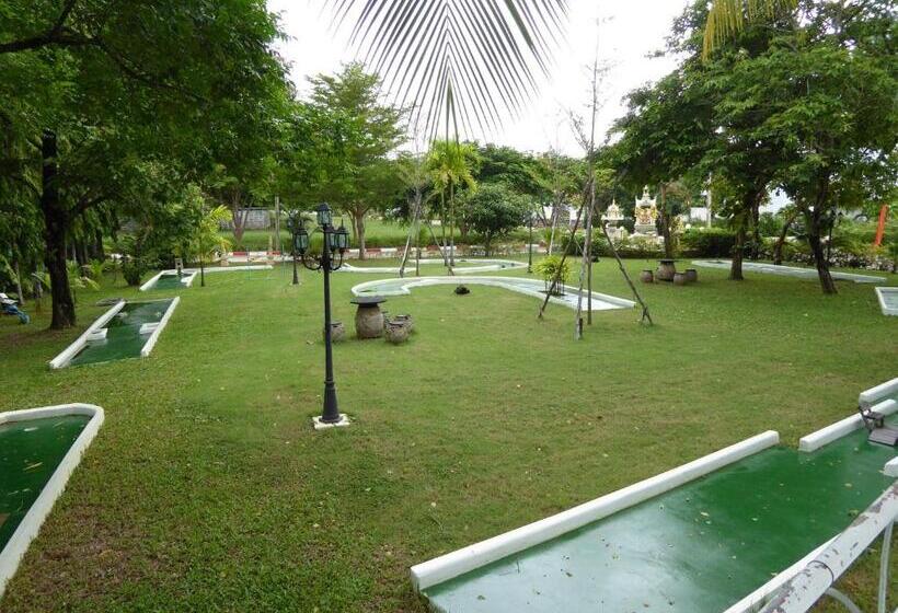 Vip Chain Resort Pool Villa