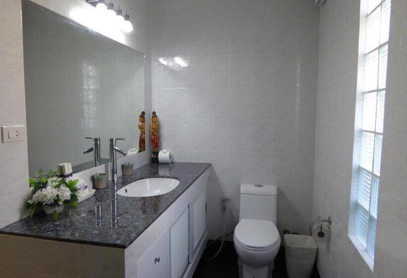 Vip Chain Resort Pool Villa