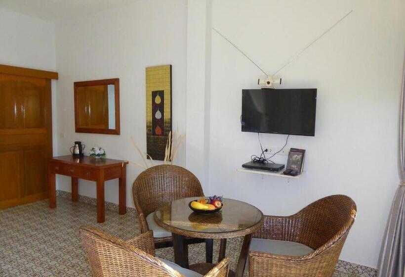 Vip Chain Resort Pool Villa