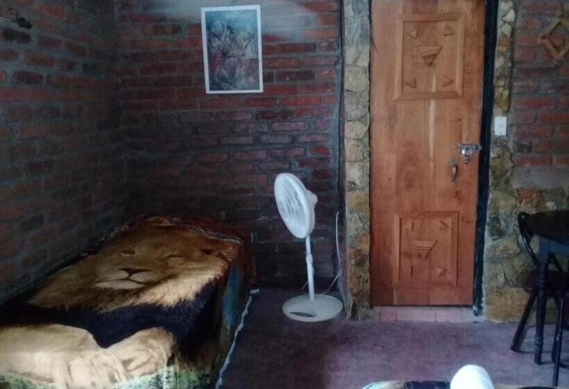 فندق صغير Hostal Eco Lodge La Chiponga