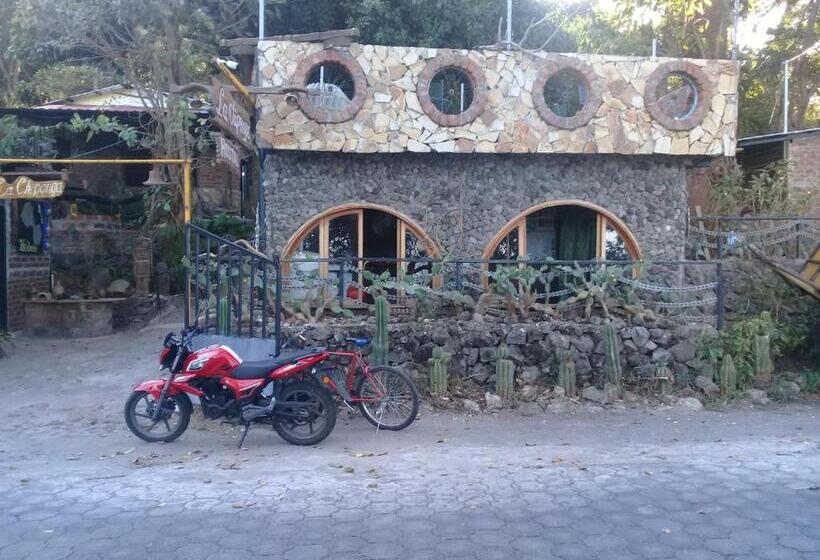 فندق صغير Hostal Eco Lodge La Chiponga