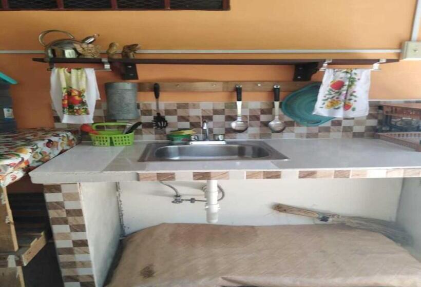 הוסטל Hostal Familiar El ángel Panamá B&b