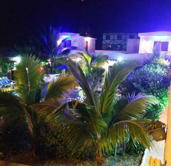 هاستل Hostería Golden Blue