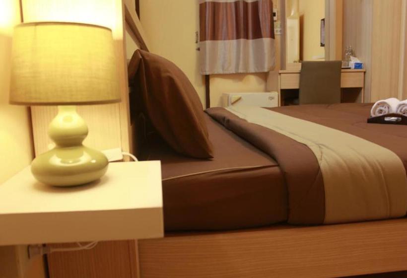 ユースホステル Navavilla Serviced Apartment