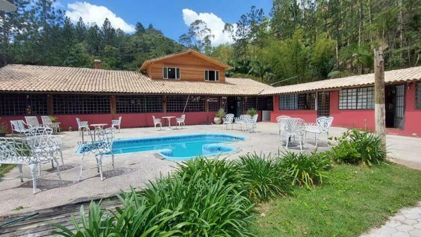 ユースホステル Pousada Recanto Lisieux