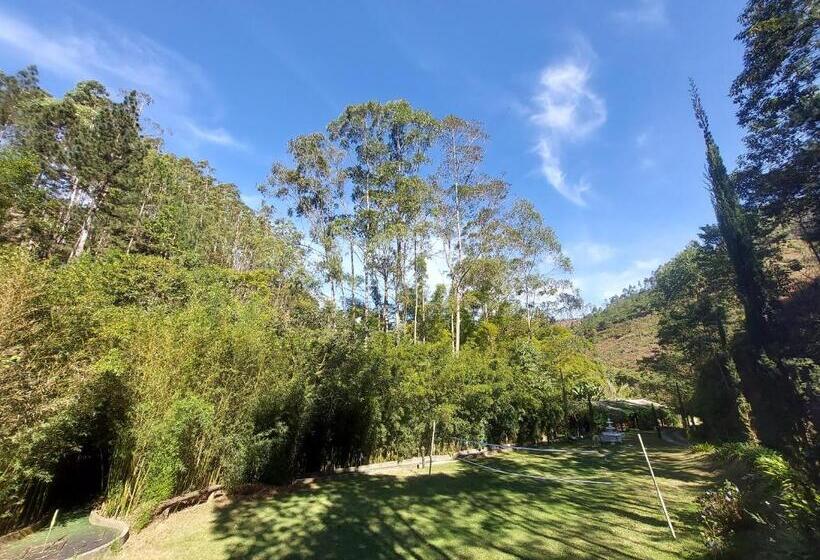 ユースホステル Pousada Recanto Lisieux