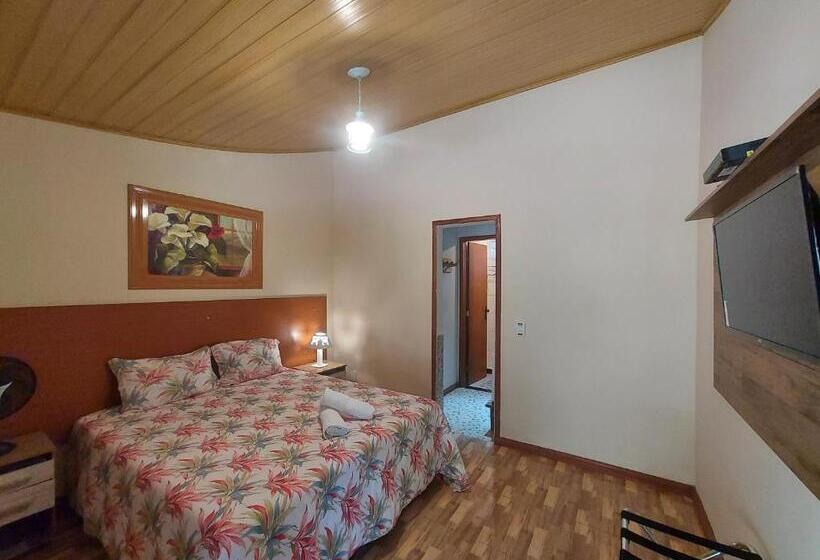 ユースホステル Pousada Recanto Lisieux