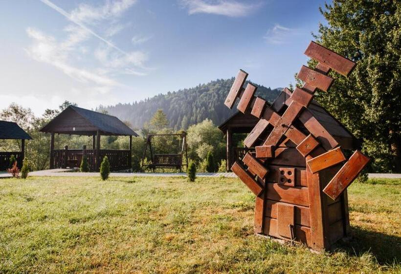 فندق صغير рибничанка