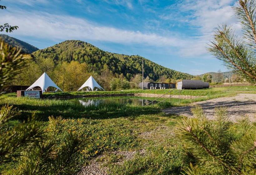 فندق صغير рибничанка