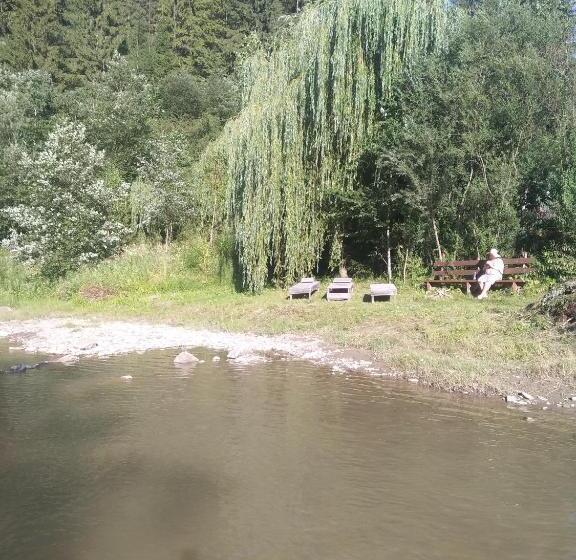 فندق صغير Sadiba Pid Skeleyu