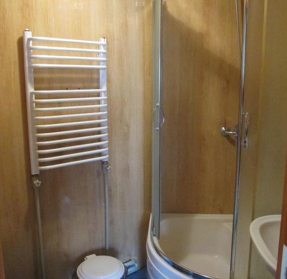 فندق صغير Sadiba Pid Skeleyu