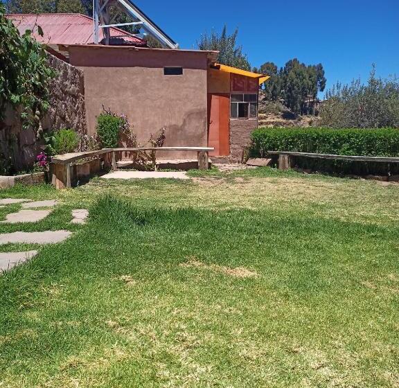 호스텔 Taquile Familia Celso